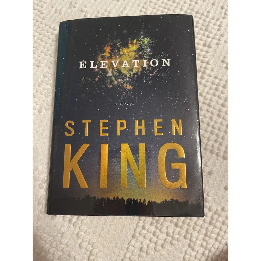 Elevation by Stephen King. 2018.